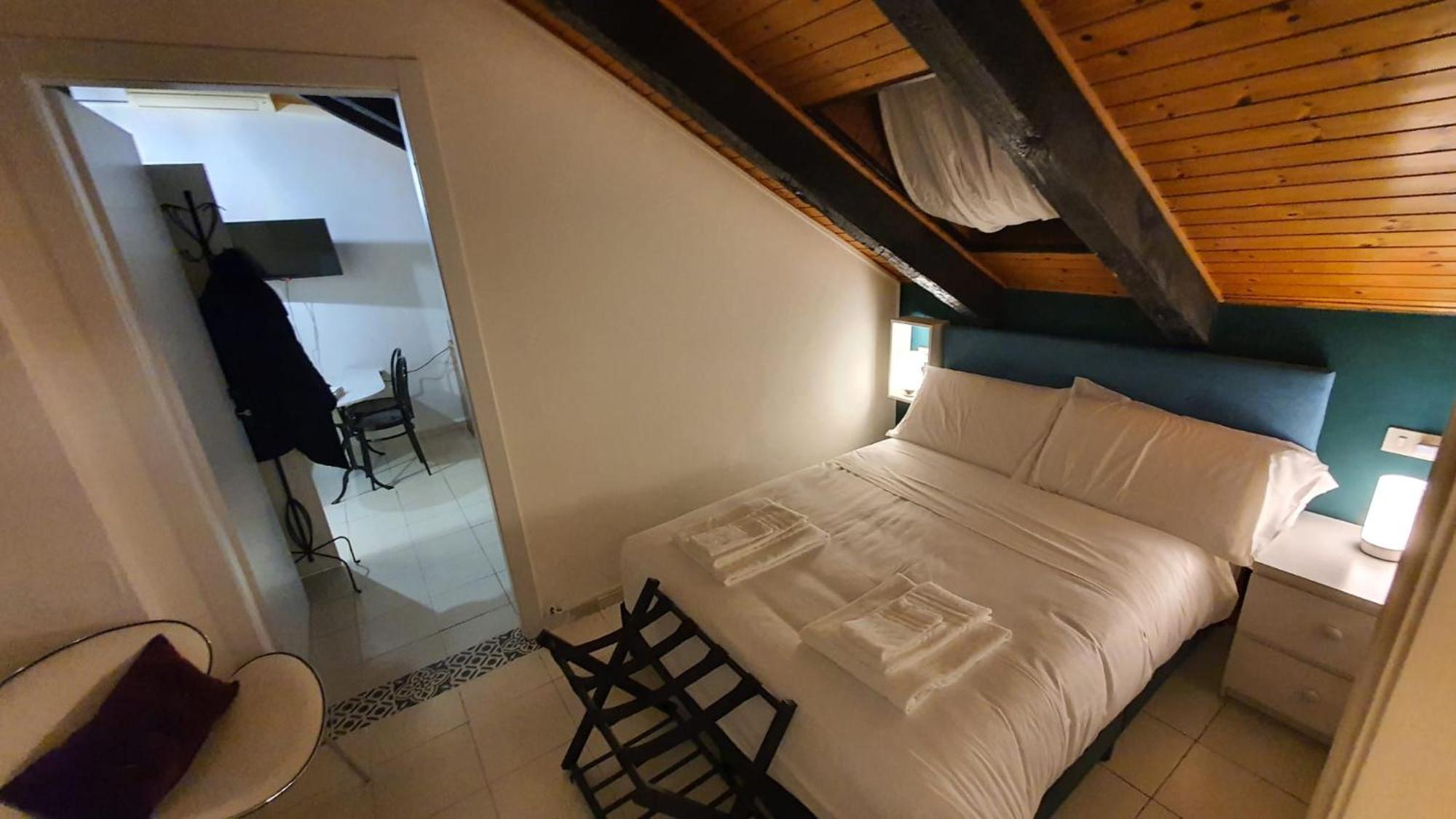 Apartamento Mercanti Attic Version Milán Exterior foto